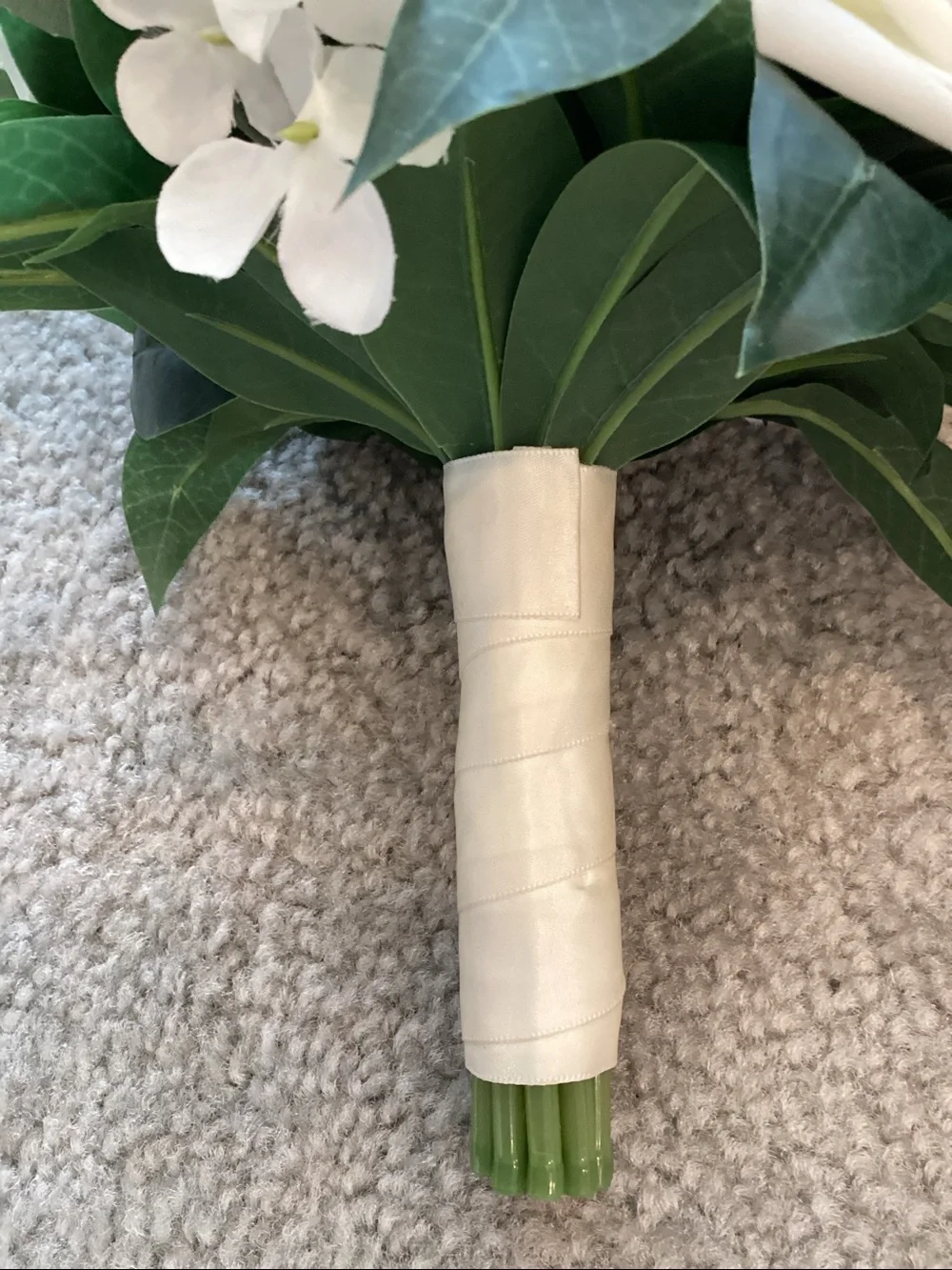 Elegant White Rose and Greenery Bouquet - 6 included